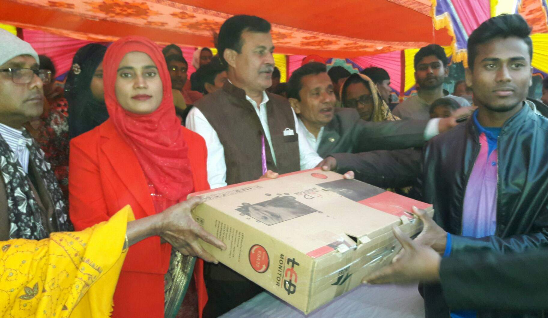 মুজিবশতবর্ষ উপলক্ষে গোমস্তাপুরে ফাইনাল ক্রিকেট খেলা অনুষ্ঠিত