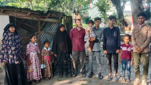 ভুরুঙ্গামারী সীমান্তে ১১ রোহিঙ্গা আটক