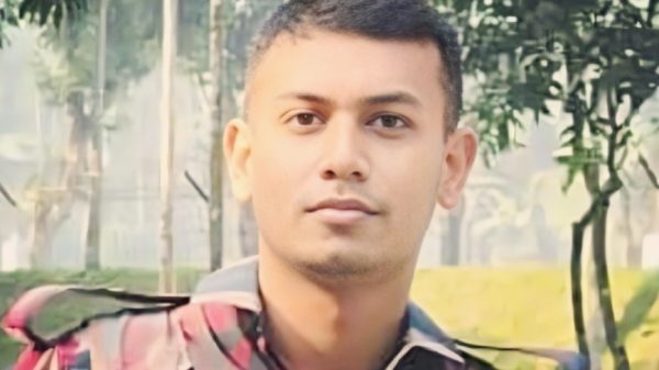 ফুলবাড়ীতে নিজের অস্ত্রের গুলিতে বিজিবি সদস্য নিহত